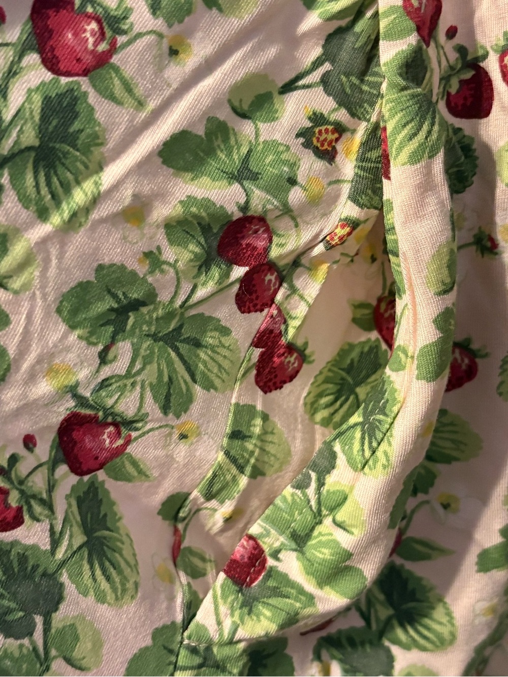 Kate Quinn-Strawberry Vine-Organic cotton-Women’s wrap Bath robe with pockets-XS